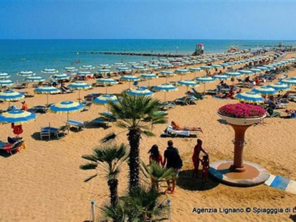 Lignano Comfort Lignano Sabbiadoro Bagian luar foto
